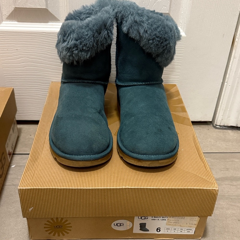 UGG Women's K Bailey Button Boots - Deep Teal